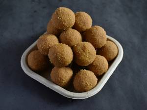 Besan Laddoo
