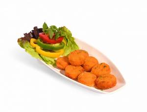 Cheese & Jalapno Poppers (8 Pcs)