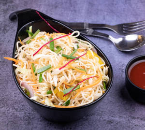 Veg Hakka Noodles