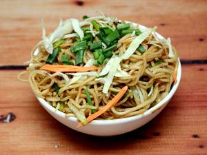 Veg Hakka Noodles