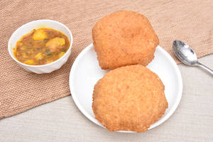 Bedmi Poori (2 Pcs) (served with subzi and pickle)