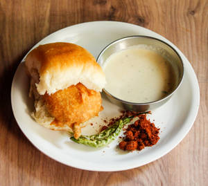 Classic Vada Pav
