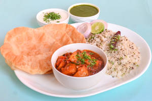 Poori & Lahoori Chole Paneer With Laccha Pyaz & Achar