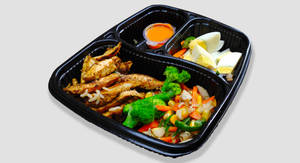Grilled Chicken + Boiled Eggs + Veggies 