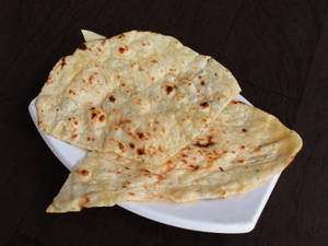 Butter Naan (1 Pc)