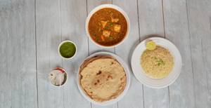 Matar Paneer + 4 Roti + Rice + Salad
