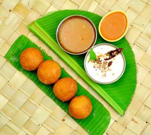 Mysore Bonda (4 Pcs)       