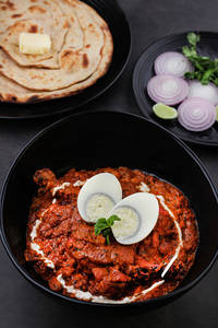 Dewano Daa Dhaba Special Murgh Musallam With Bone