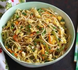 Veg Hakka Noodles