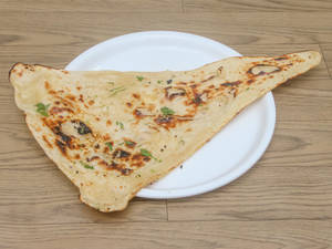 Butter Naan (1 Pc)