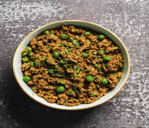 Matar Qeema