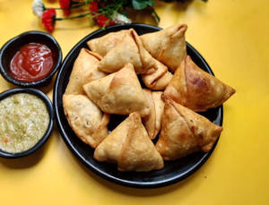 Samoxa in Nepra Menjor Road Imphal | Order Food Online | Swiggy