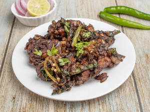 Chicken Pepper Dry (5-6 pcs)