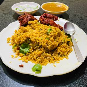 Chilli Lollipop Biryani (2 Pcs)