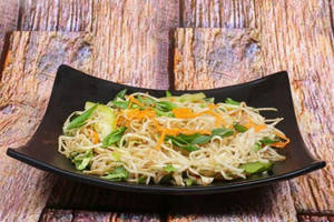 Veg Garlic Noodles