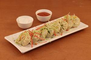 Veg Momos  6 Pcs 