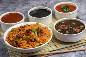 Veg Triple Schezwan Rice With Gravy