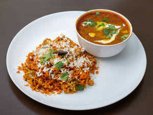 Veg Biryani With Gravy                        