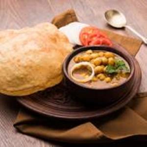 Chole Bhatura ( 2 Bhatura )