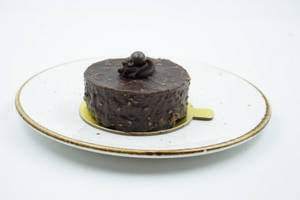 Ferrero Rocher Mud Cake Pastry