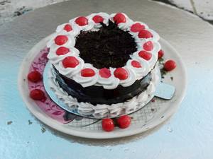 Eggless Black Forest Fantasy Cake                                                  