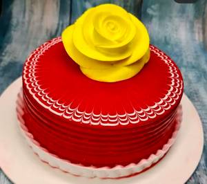 Strawberry Cake ( 450 Gm )