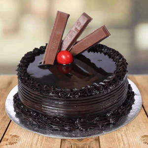 Kitkat Chocolate Cake (500gms)