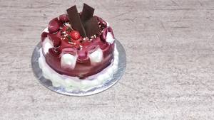 Black Currant Cake (1/2kg)