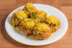 Ragda Puri With Ragda