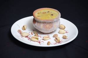 Kesar Pista Matka Kulfi
