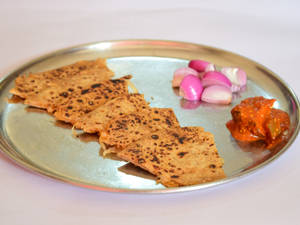 Mooli Paratha (1 Pc)