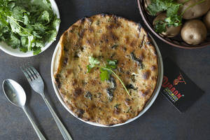 Aloo Paratha With Dal Makhni