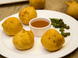 Aloo Bonda (2 Pcs)