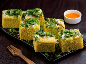 Dhokla (3 Pcs)