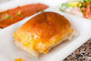 Kadak Pav