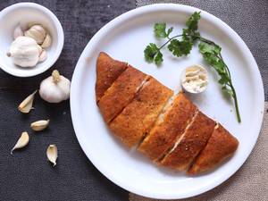 Stuffed Cheese Garlic Bread