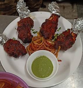 Chicken Lollipop (6 Pcs)