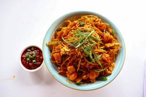 Prawn Schezwan Noodles