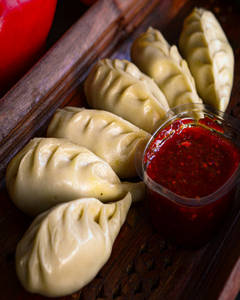 Chicken Steamed Momos [6 Pieces]