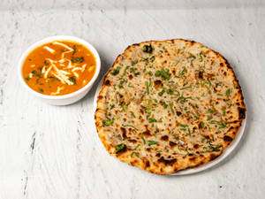 Cheese Naan with Gravy (1 Pc)        