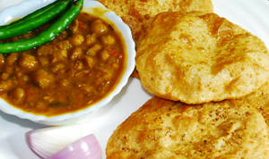 Spl Punjabi Poori Cholle