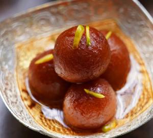 Beshram hot gulab jamun      