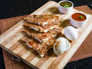 Egg Masala Twist (Traditional Indian Twist Pizza)
