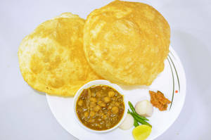 Chana Bhatura