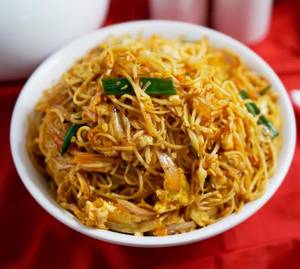 Spicy Dragon Wok Tossed Noodles: Chicken