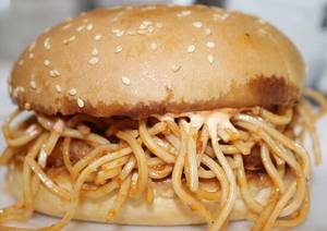 Creamy Tikki Noodle Burger
