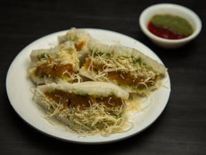 Cheese Aloo Mattar Sandwich ( 2 Pcs )