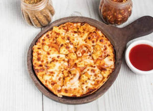Onion And Paneer Pizza