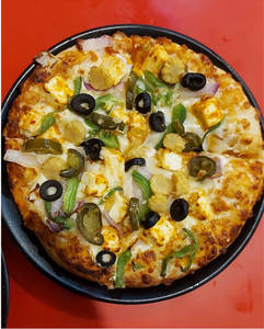 Veggie Paradise Pizza