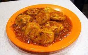 Veg Gravy Momos (6 Pcs)
